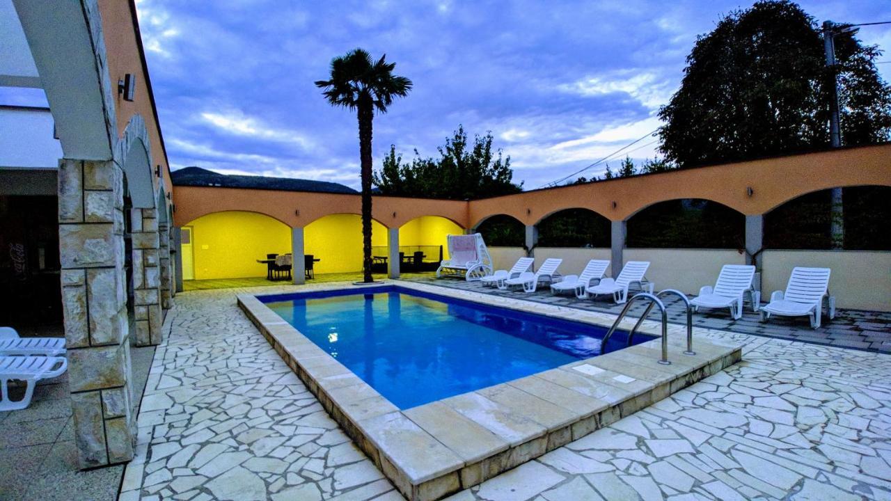 Holiday Home Rozic - Villa With Private Seasonal Heated Pool Mostar Dış mekan fotoğraf